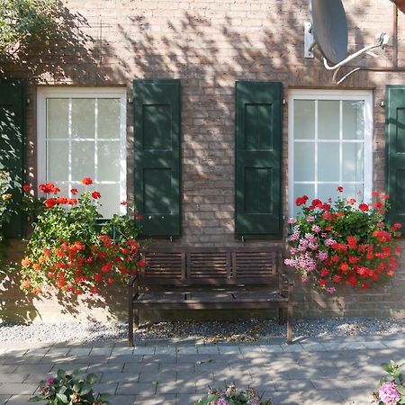 Ferienwohnung Am Deich Bedburg-Hau Екстериор снимка