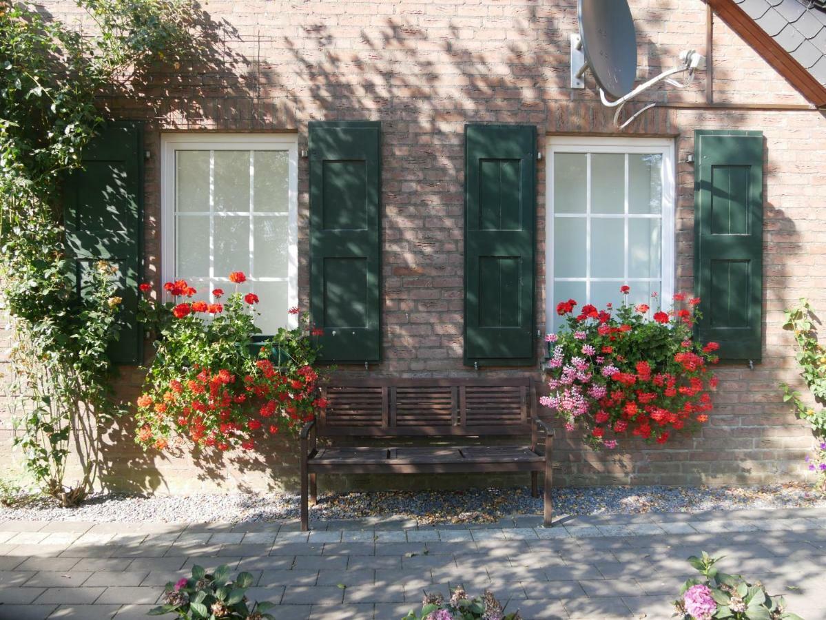 Ferienwohnung Am Deich Bedburg-Hau Екстериор снимка